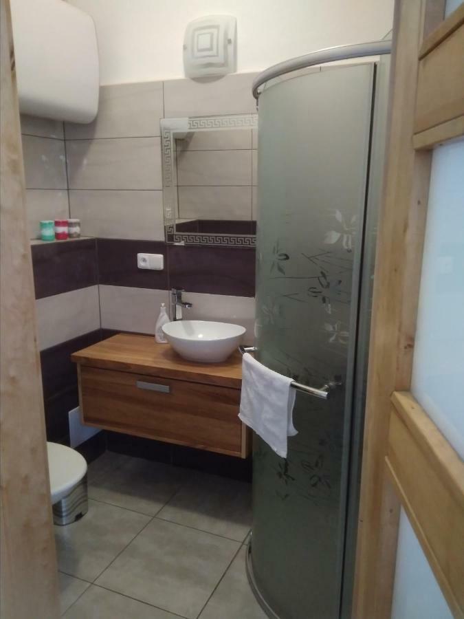 Dvur V Borovne Apartment Borovna Luaran gambar